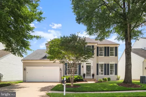 Exterior - 8305 Double Eagle St, Gainesville, VA 20155 photo 4 of 18