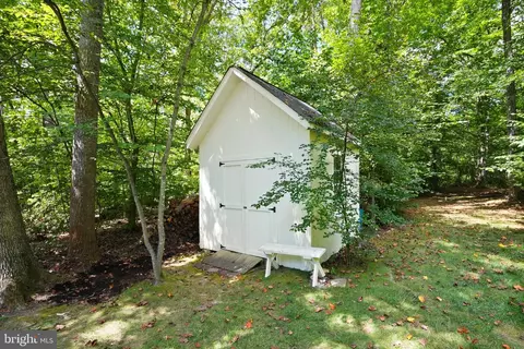 Exterior - 6040 Token Forest Dr, Manassas, VA 20112 photo 19 of 20