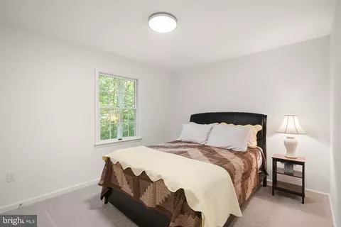 Bedroom - 6040 Token Forest Dr, Manassas, VA 20112 photo 6 of 9
