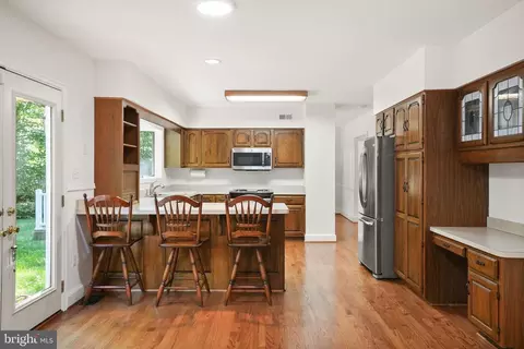 Kitchen - 6040 Token Forest Dr, Manassas, VA 20112 photo 6 of 6