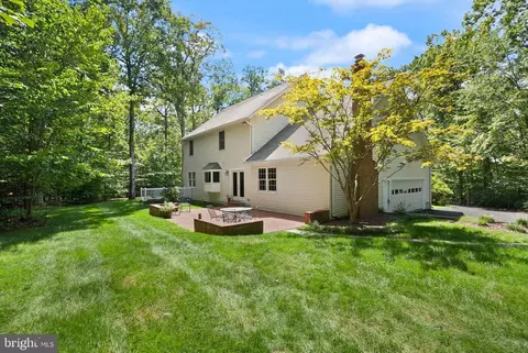 Exterior - 6040 Token Forest Dr, Manassas, VA 20112 photo 16 of 20