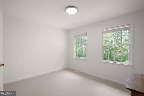 Bedroom - 6040 Token Forest Dr, Manassas, VA 20112 photo 4 of 9