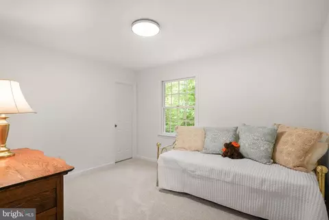 Bedroom - 6040 Token Forest Dr, Manassas, VA 20112 photo 8 of 9