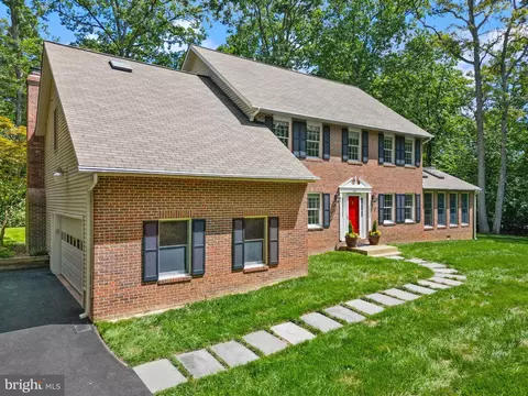 Exterior - 6040 Token Forest Dr, Manassas, VA 20112 photo 7 of 20