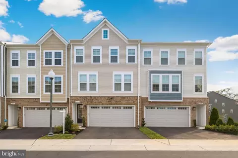 6863 Karter Robinson Dr, Haymarket, VA 20169