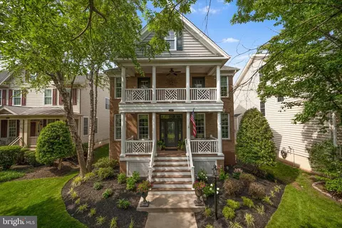 15606 Admiral Baker Cir, Haymarket, VA 20169