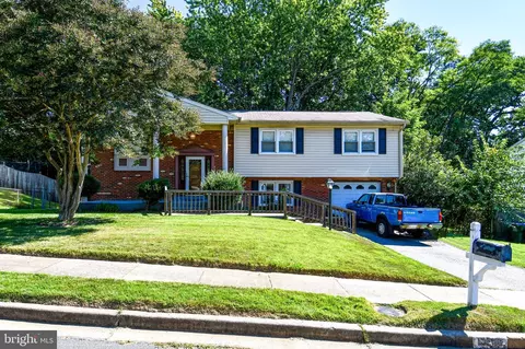 13249 Kurtz Rd, Woodbridge, VA 22193