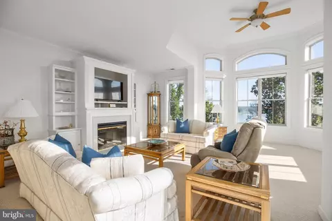 500 Belmont Bay Dr #414, Woodbridge, VA 22191