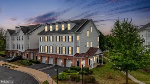 14489 Macon Grove Ln, Gainesville, VA 20155