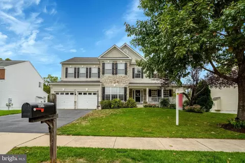 8411 Lanier Overlook Ct, Bristow, VA 20136