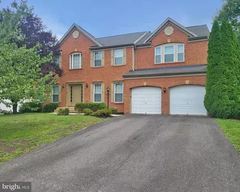 12148 Rain Slicker Pl, Nokesville, VA 20181