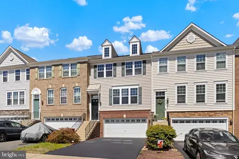 1744 Hartfield Ct, Woodbridge, VA 22191