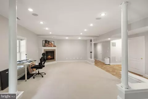 Living - 8318 Roxborough Loop, Gainesville, VA 20155 photo 7 of 7