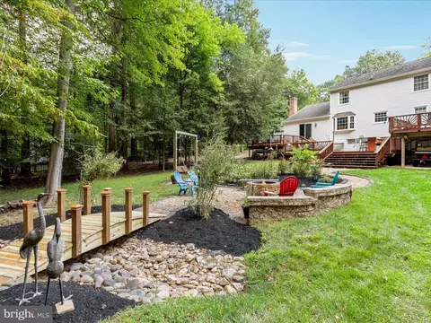 Exterior - 15240 Eclipse Dr, Manassas, VA 20112 photo 17 of 36