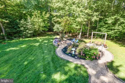 Exterior - 15240 Eclipse Dr, Manassas, VA 20112 photo 29 of 36