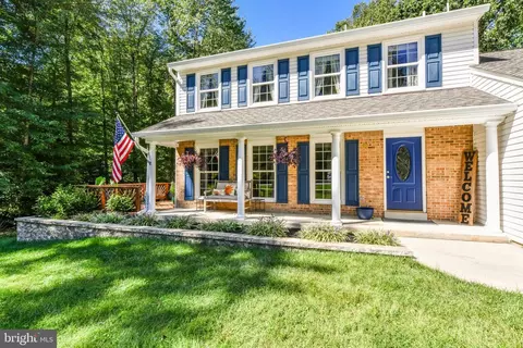 Exterior - 15240 Eclipse Dr, Manassas, VA 20112 photo 4 of 36