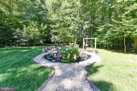 Exterior - 15240 Eclipse Dr, Manassas, VA 20112 photo 23 of 36