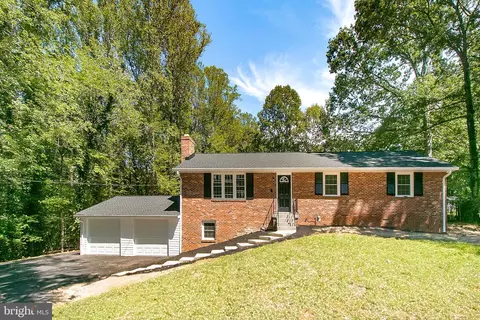 13305 Kahns Rd, Manassas, VA 20112