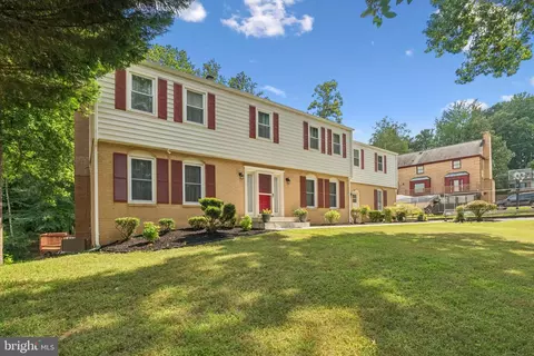 3147 Lookout Point Ct, Triangle, VA 22172 photo 2