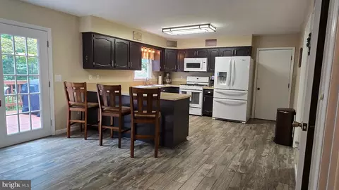 3147 Lookout Point Ct, Triangle, VA 22172 photo 12