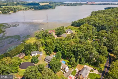 3147 Lookout Point Ct, Triangle, VA 22172 photo 32