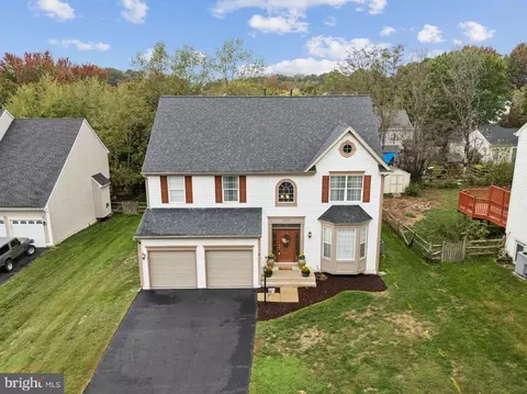 10878 Peachwood Dr, Manassas, VA 20110
