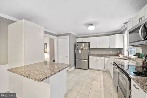 6504 Basil Ct, Manassas, VA 20112 photo 12