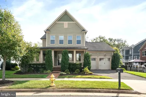 17239 Miss Packard Ct, Dumfries, VA 22026