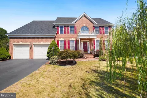 12673 Crabtree Falls Dr, Bristow, VA 20136
