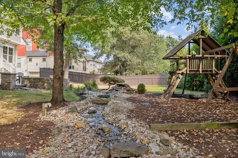 Exterior - 14529 Bluff Point Ct, Gainesville, VA 20155 photo 4 of 19