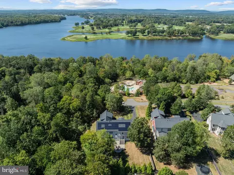 View/Area - 14529 Bluff Point Ct, Gainesville, VA 20155 photo 1 of 5