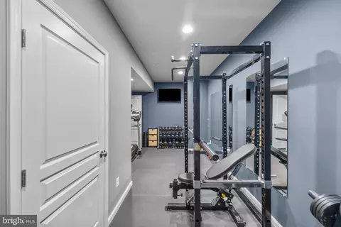 Entry Way - 14529 Bluff Point Ct, Gainesville, VA 20155 photo 11 of 11