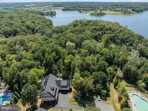 View/Area - 14529 Bluff Point Ct, Gainesville, VA 20155 photo 2 of 5