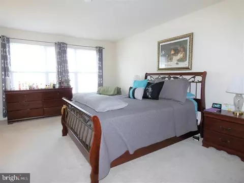 Bedroom - 4911 Potomac Highlands Cir, Triangle, VA 22172 photo 1 of 2