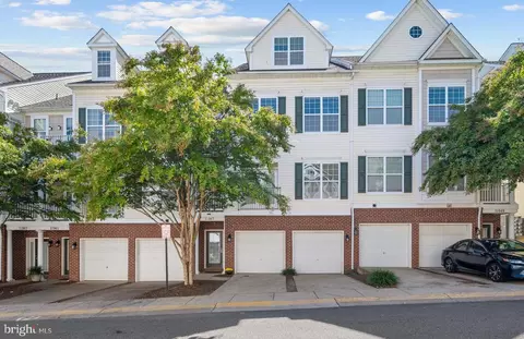 13947 Hollow Wind Way #201, Woodbridge, VA 22191