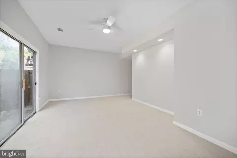 Living - 7339 Saint Thomas Loop, Manassas, VA 20109 photo 5 of 5