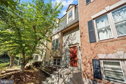 7339 Saint Thomas Loop, Manassas, VA 20109