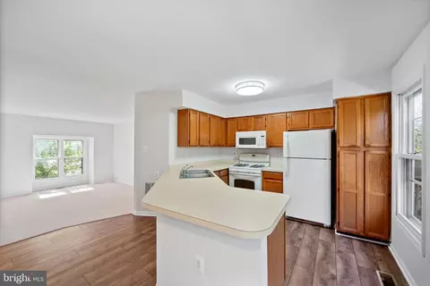 Kitchen - 7339 Saint Thomas Loop, Manassas, VA 20109 photo 2 of 3