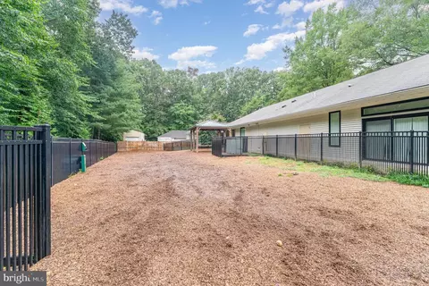 15083 Holleyside Dr, Dumfries, VA 22025 photo 27