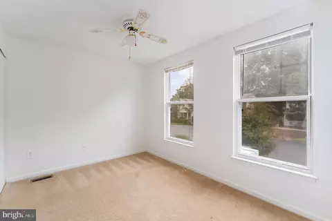 15083 Holleyside Dr, Dumfries, VA 22025 photo 18