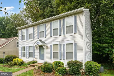 15083 Holleyside Dr, Dumfries, VA 22025 photo 4