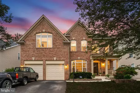 14836 Cartagena Dr, Gainesville, VA 20155