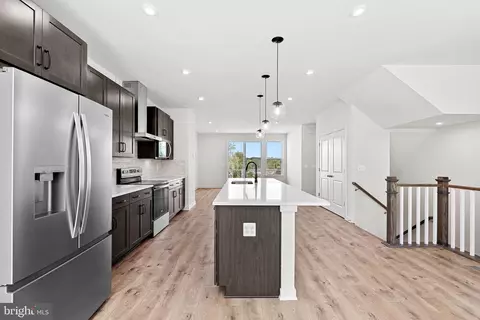 4151 Mountjoy Way, Dumfries, VA 22026