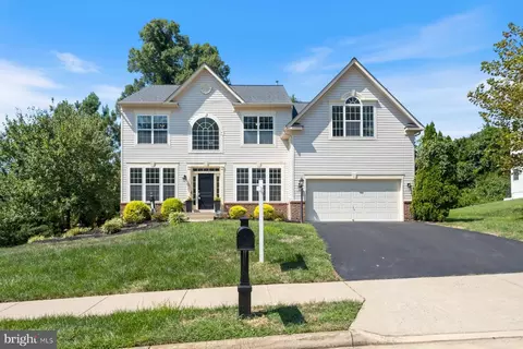 3318 Barnetts Crossing Pl, Triangle, VA 22172