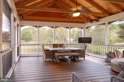 13531 Accord Ct, Gainesville, VA 20155