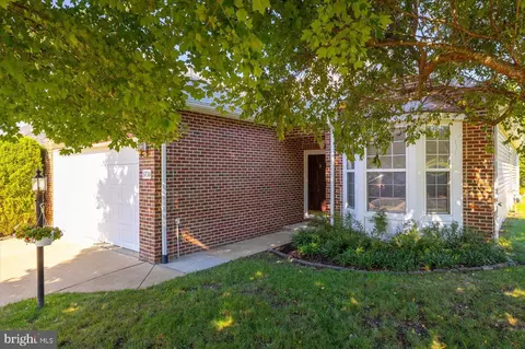 3736 Grey Ghost Ct, Dumfries, VA 22025 photo 4