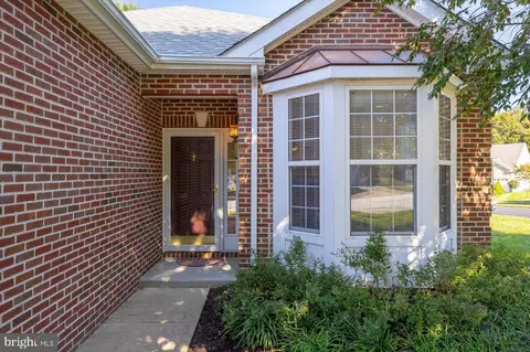 3736 Grey Ghost Ct, Dumfries, VA 22025 photo 2