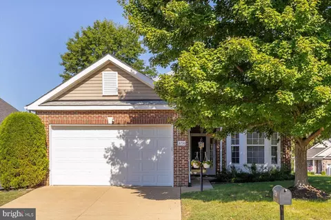 3736 Grey Ghost Ct, Dumfries, VA 22025 photo 7
