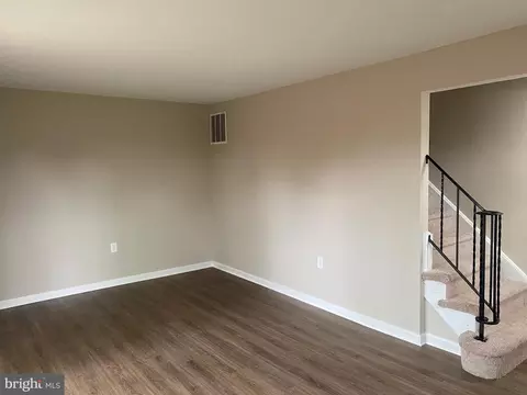 8238 Community Dr, Manassas, VA 20109 photo 6