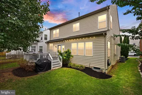 Exterior - 13872 Tarleton Ct, Gainesville, VA 20155 photo 2 of 14